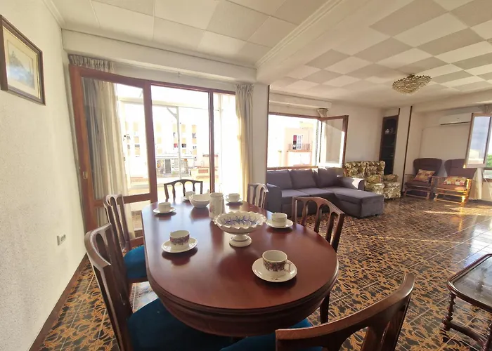 Photo de Large Family Flat With Lift - Perfect For Long-Term Stays Nules