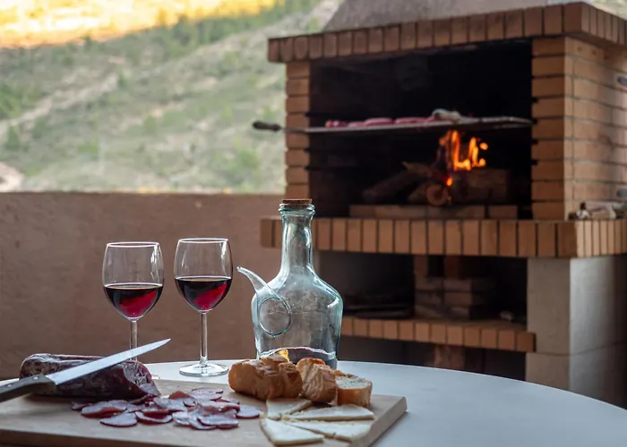 Casa De Montana En Casas Bajas Con Chimenea Barbacoa Y Vistas Al Valleの写真