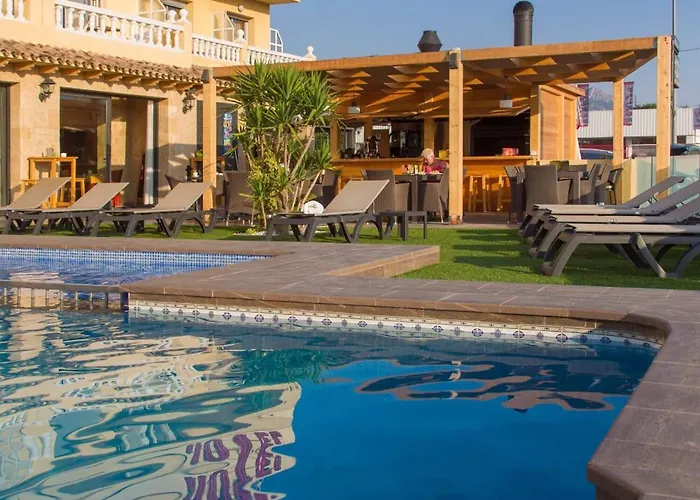 صورة Hotel Noguera البير